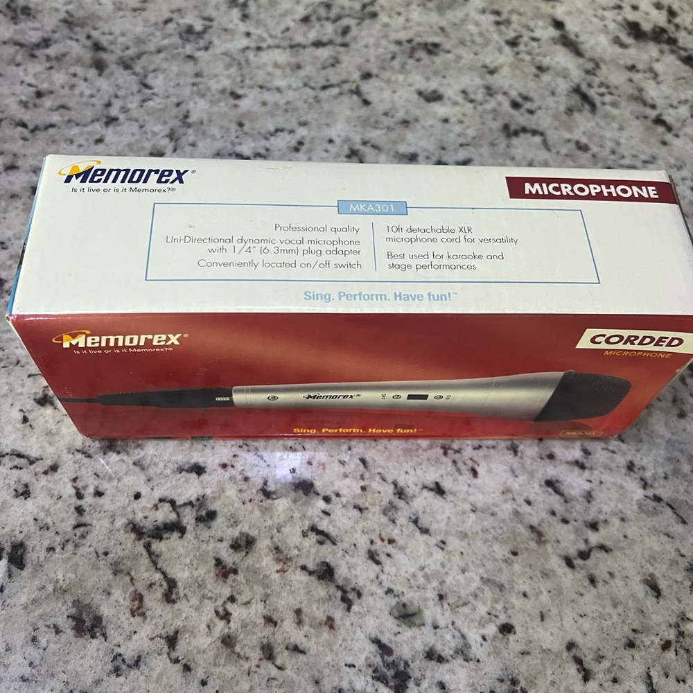 New - Memorex Corded Microphone MKA301 10 - Picture 3 of 3